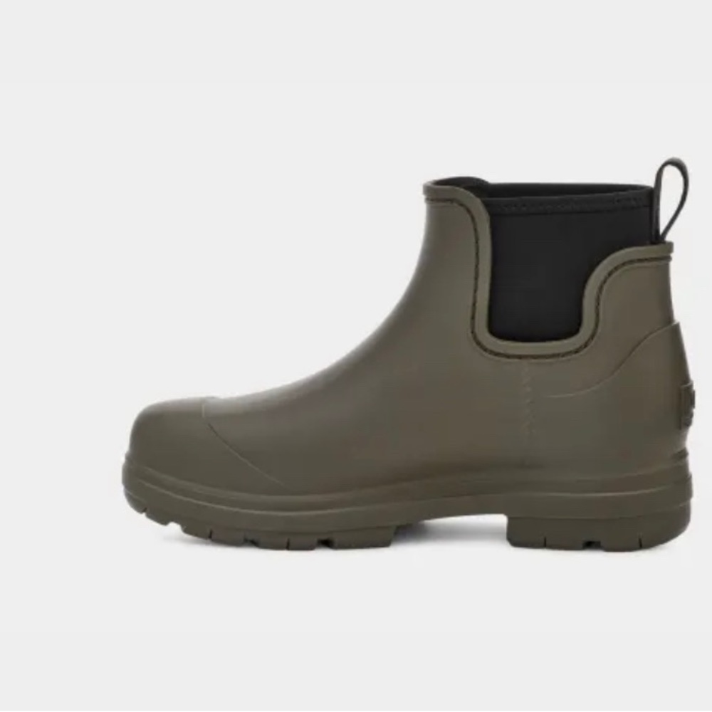 Ugh Rain rain boots NWOB